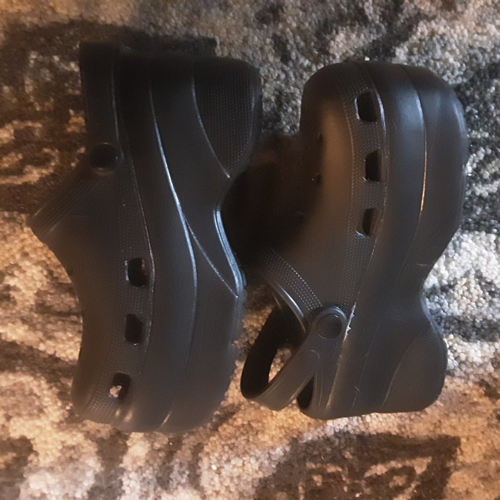 Clogs